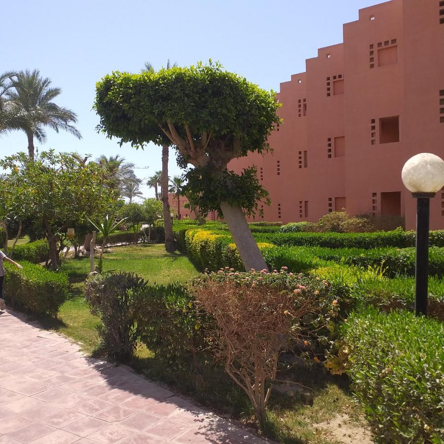 شاليه فرش فندقي بقرية بالميرا بيتش العين السخنه للعائلات Ain Sukhna Exterior photo