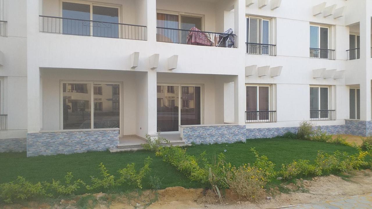 شاليه فرش فندقي بقرية بالميرا بيتش العين السخنه للعائلات Ain Sukhna Exterior photo