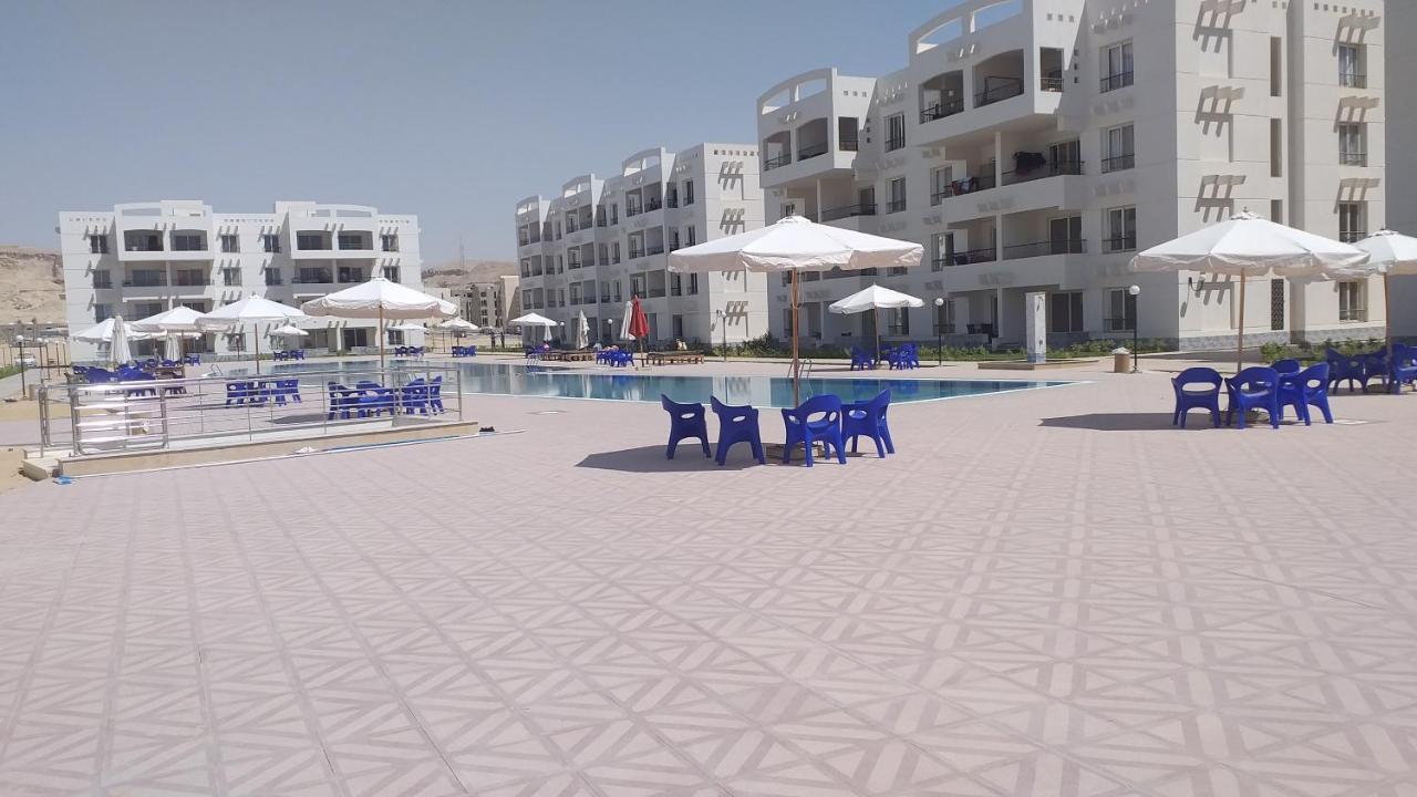 شاليه فرش فندقي بقرية بالميرا بيتش العين السخنه للعائلات Ain Sukhna Exterior photo