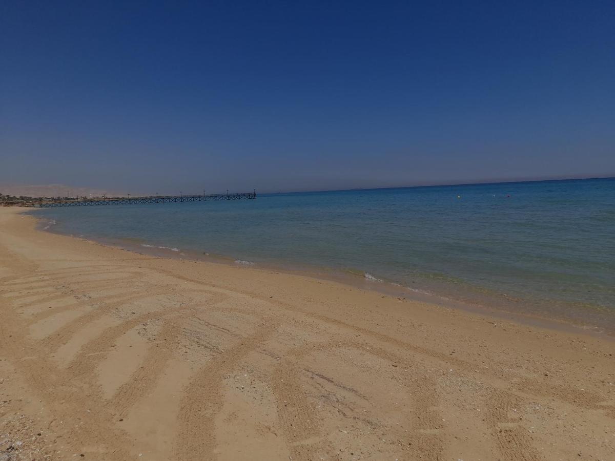 شاليه فرش فندقي بقرية بالميرا بيتش العين السخنه للعائلات Ain Sukhna Exterior photo